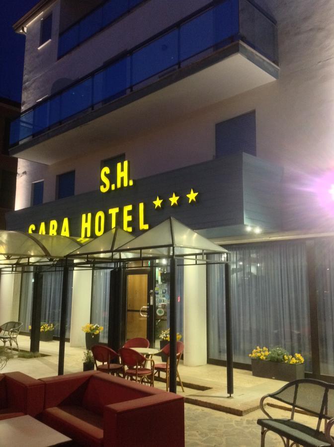 Hotel Sara Каорле Екстер'єр фото